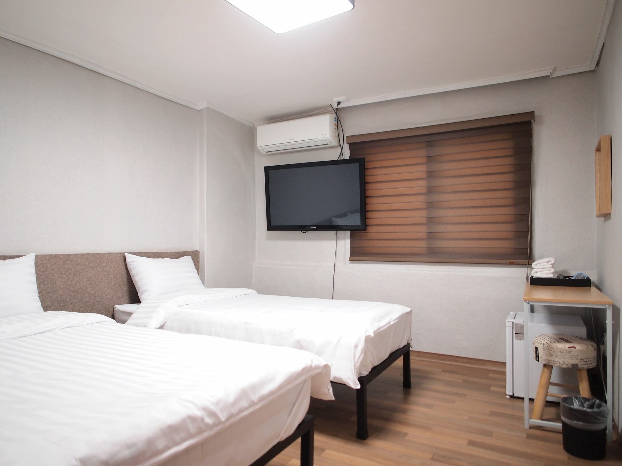 Hostel Gaon Sinchon Сеул Екстериор снимка